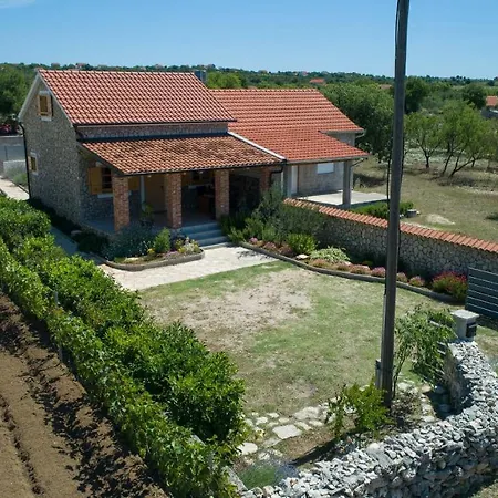 Dom wakacyjny Frane Near Krka Waterfalls & Sibenik