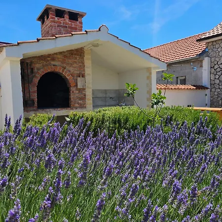 Frane Near Krka Waterfalls & Sibenik Holiday home Ladevci