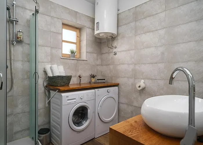 Frane Near Krka Waterfalls & Sibenik Vakantiehuis Ladevci